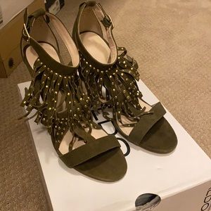 Fringe military green heels